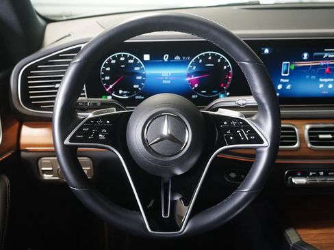 Used 2025 Mercedes-Benz GLE 350 4MATIC image 16
