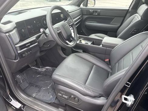 Used 2025 Hyundai Santa Fe Calligraphy AWD/4WD image 12