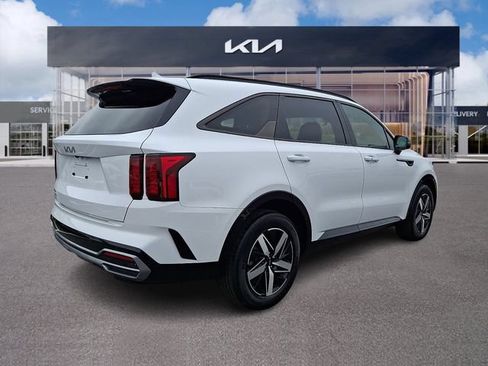 Used 2023 Kia Sorento S FWD image 6