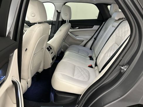 Used 2022 Jaguar F-PACE S image 11