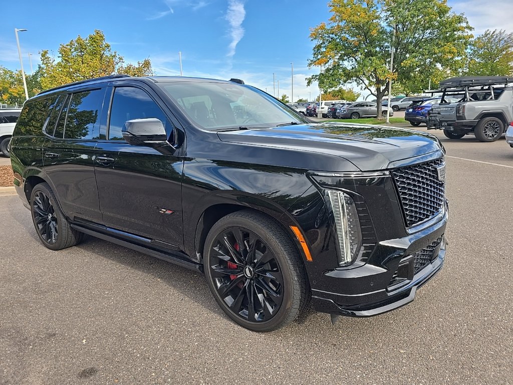 Used 2025 Cadillac Escalade V w/ LPO, ONYX Package AWD/4WD image 7