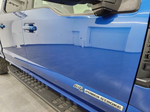 Used 2022 Ford F350 Lariat w/ Tremor Off-Road Package image 27