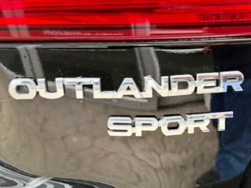 Used 2018 Mitsubishi Outlander Sport ES FWD image 38