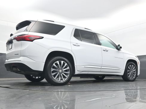 Used 2023 Chevrolet Traverse Premier image 29