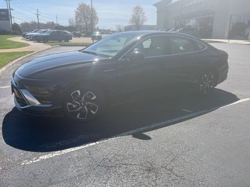 Used 2025 Hyundai Sonata SEL image 1