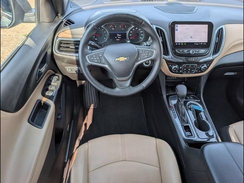 Used 2023 Chevrolet Equinox Premier FWD image 11