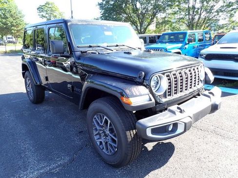 New 2025 Jeep Wrangler Sahara w/ Safety Group image 7