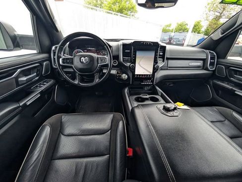 Used 2022 RAM 1500 Laramie AWD/4WD image 7