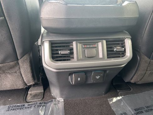 Used 2022 Ford F150 Lariat w/ Equipment Group 502A High image 18