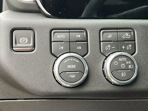 New 2026 GMC Sierra 2500 SLT w/ SLT Premium Package image 28