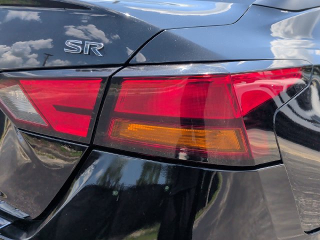 Used 2022 Nissan Altima 2.5 SR FWD image 11