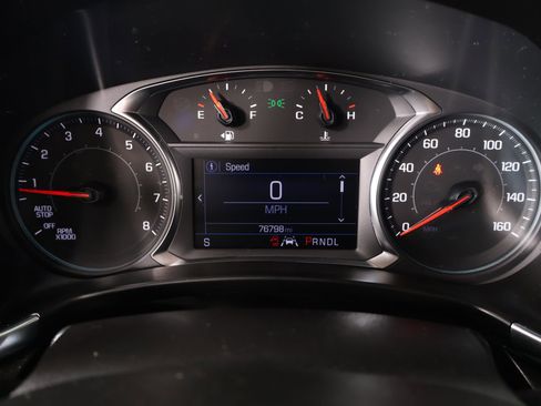 Used 2024 Chevrolet Equinox LT w/ Driver Convenience Package FWD image 4