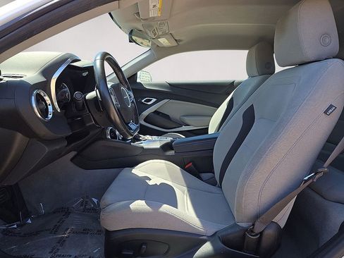 Used 2023 Chevrolet Camaro LT RWD image 17