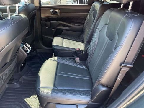 Used 2022 Kia Sorento SX Prestige AWD/4WD image 24