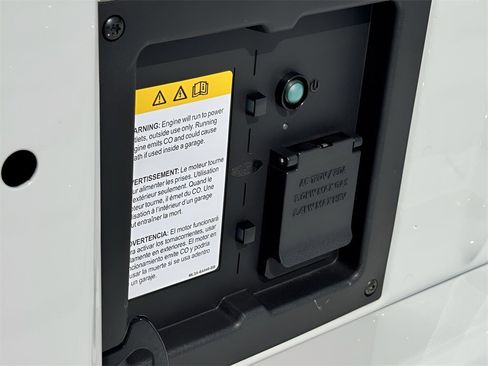 New 2025 Ford F150 Lariat w/ Equipment Group 502A High image 44