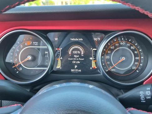 Used 2023 Jeep Wrangler Unlimited Rubicon AWD/4WD image 22