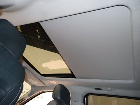 Used 2023 Ford F150 Limited image 16