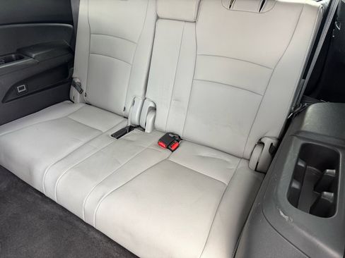 Used 2019 Honda Pilot Touring image 30