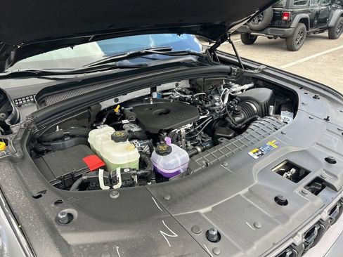 New 2026 Jeep Grand Cherokee Altitude image 17