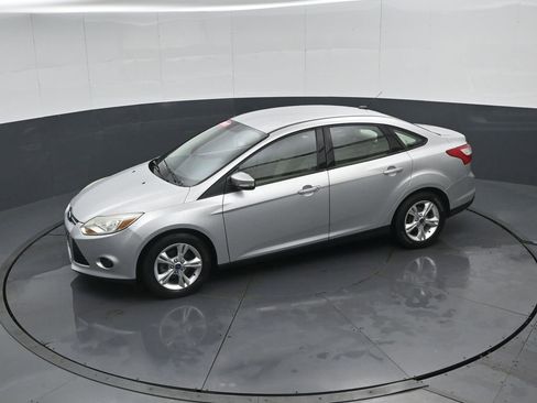 Used 2013 Ford Focus SE FWD image 45