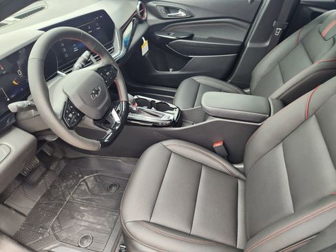 New 2026 Chevrolet Trax RS w/ Sunroof Package FWD image 12