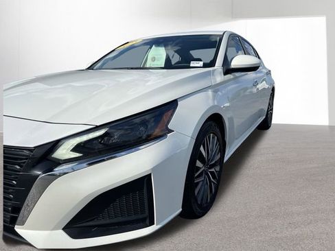 Certified 2023 Nissan Altima 2.5 SV image 34