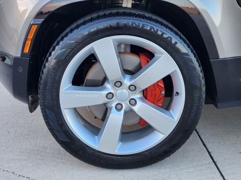 Certified 2024 Land Rover Defender 130 X image 11