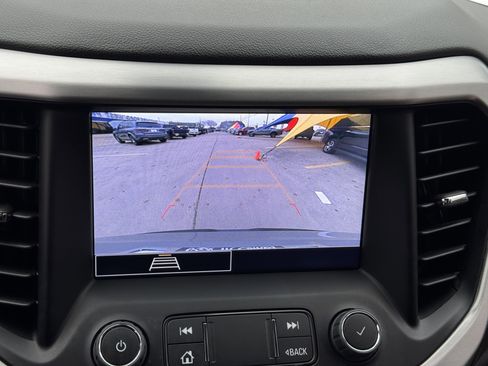 Used 2023 GMC Acadia SLE w/ Elevation Edition image 26