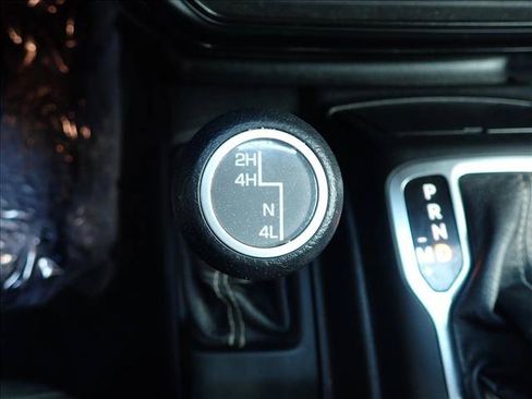 Used 2020 Jeep Wrangler Unlimited Sahara AWD/4WD image 20