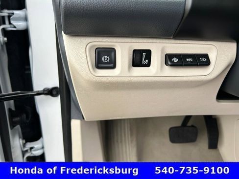 Used 2021 GMC Acadia Denali w/ Denali Ultimate Package image 42