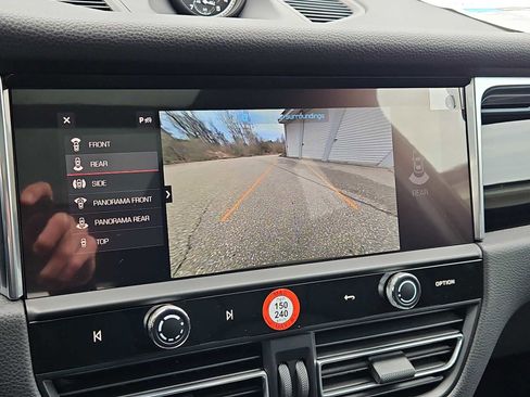 New 2026 Porsche Macan AWD/4WD image 18