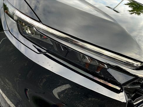 Certified 2024 Honda CR-V Sport image 32