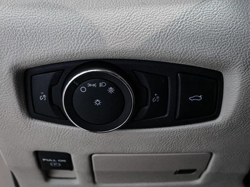Used 2020 Lincoln Continental AWD w/ Premium Package image 31