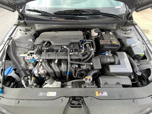 New 2026 Hyundai Elantra Sport FWD image 32