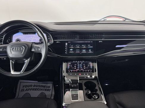 Used 2020 Audi Q8 Premium Plus w/ Premium Plus Package AWD/4WD image 32