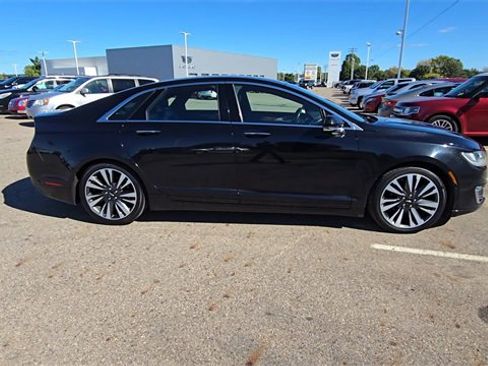 Used 2020 Lincoln MKZ Reserve w/ Elements Package image 9