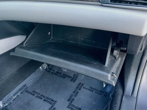 Used 2018 Honda Accord EX-L image 31