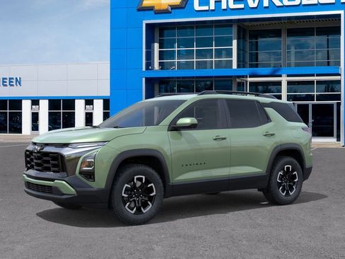 New 2026 Chevrolet Equinox ACTIV image 2