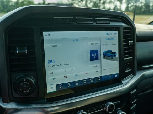 Used 2021 Ford F150 Lariat w/ Equipment Group 502A High AWD/4WD image 23