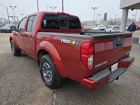 Used 2018 Nissan Frontier PRO-4X image 7