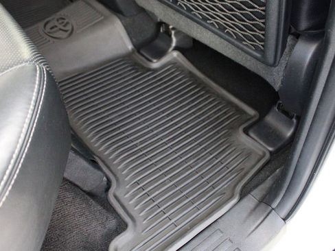 Used 2017 Toyota 4Runner Limited AWD/4WD image 57
