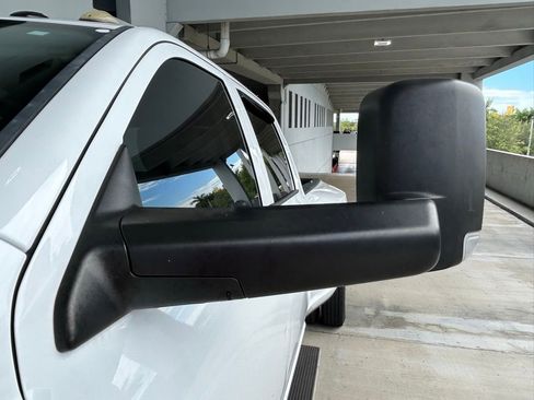 Used 2018 RAM 3500 Tradesman w/ Chrome Appearance Group image 20