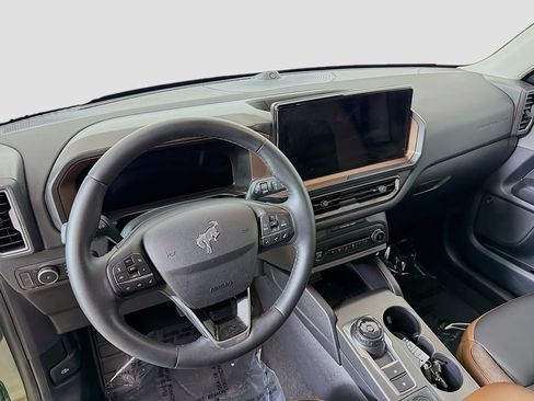 Certified 2025 Ford Bronco Sport Outer Banks w/ Outer Banks Tech Package+ AWD/4WD image 21