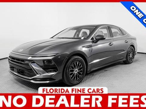 Used 2025 Hyundai Sonata SEL FWD image 1