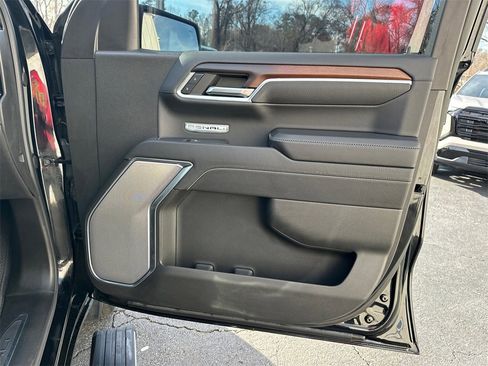 Used 2024 GMC Sierra 1500 Denali image 15