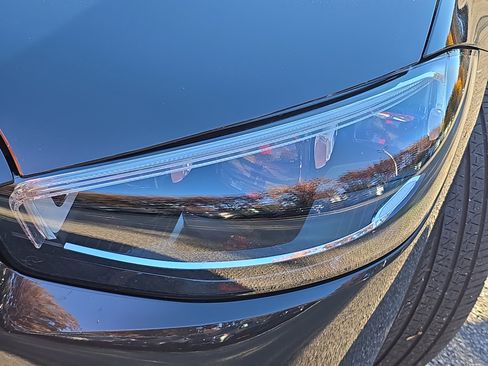 Certified 2025 Mercedes-Benz S 580 4MATIC Sedan image 32