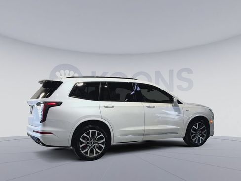 Used 2023 Cadillac XT6 Sport AWD/4WD image 12