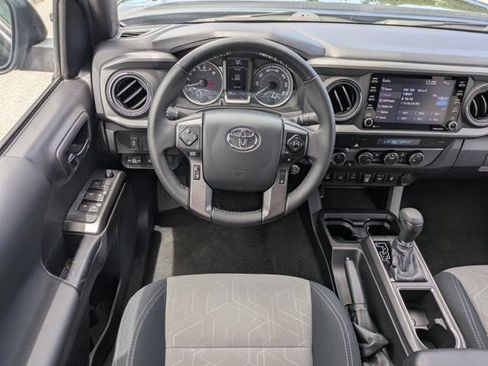 Used 2023 Toyota Tacoma TRD Off-Road w/ Technology Package AWD/4WD image 15