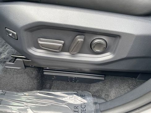 New 2026 Toyota Tundra Platinum image 37