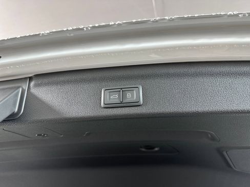 Certified 2025 Audi Q3 2.0T Premium w/ Convenience Package image 65